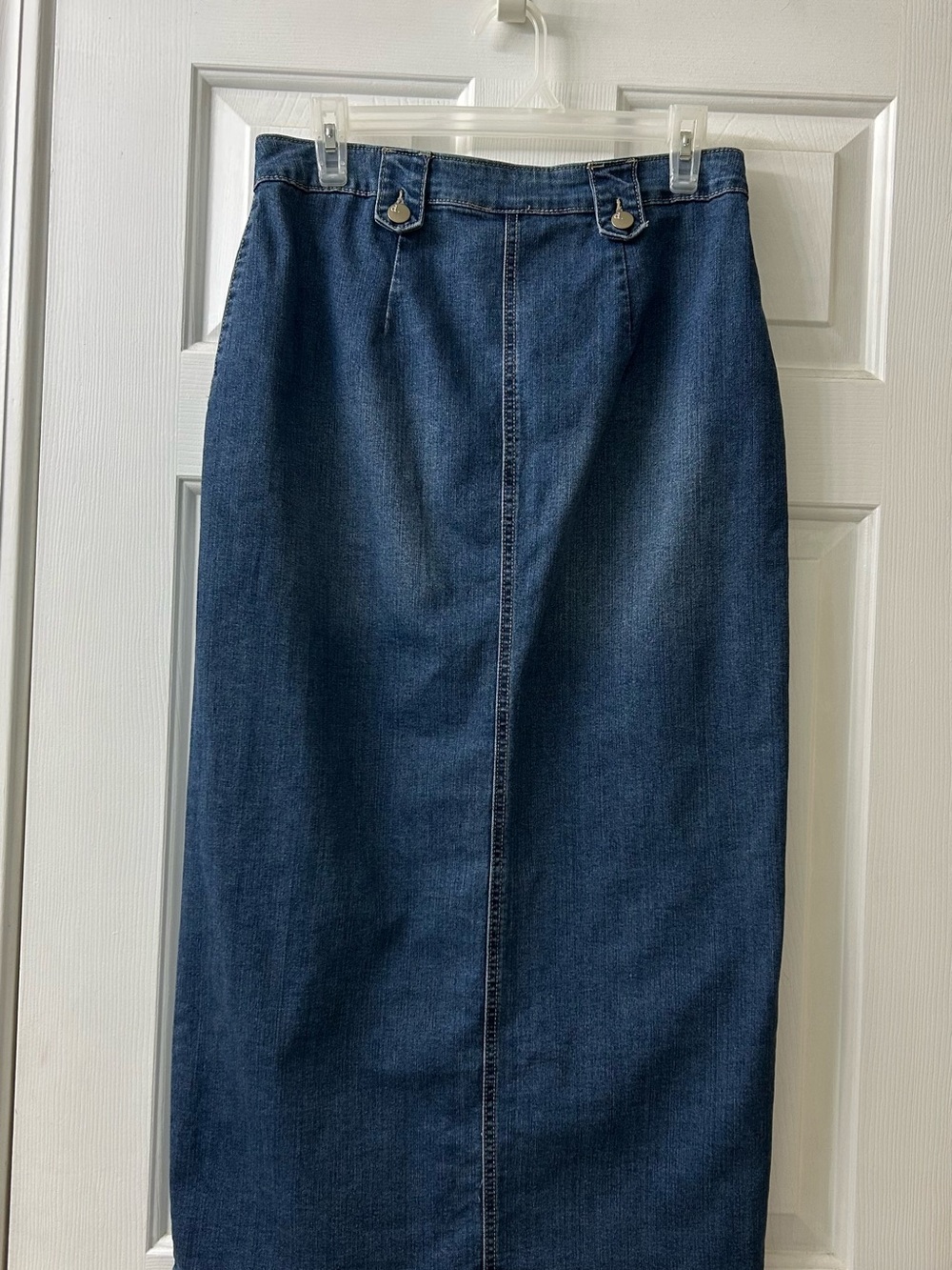 d.jeans Long Blue Denim Skirt with buttons all the way up - Picture 2 of 4